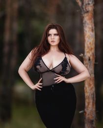 Black Squirter Noemie: