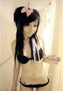 bitchesgirl